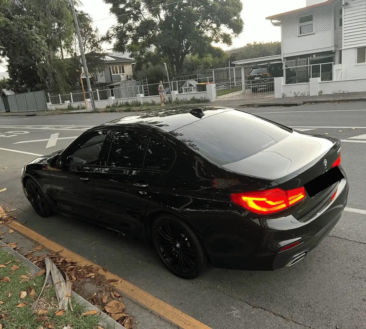Luxury Transfer Brisbane - BlackLuxeChauffeurs