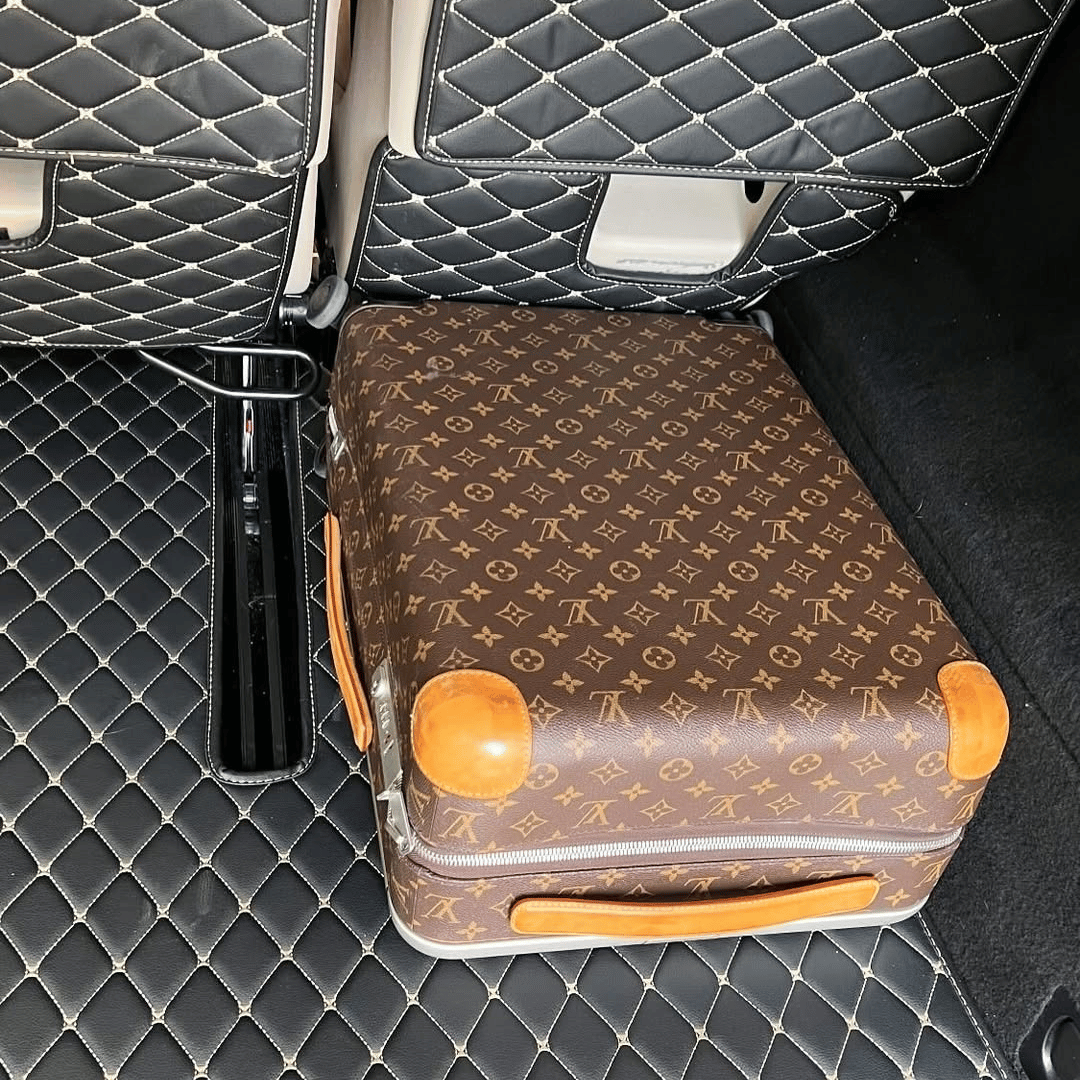 Easy Business Travel in Sydney- Black Luxe Chauffeurs