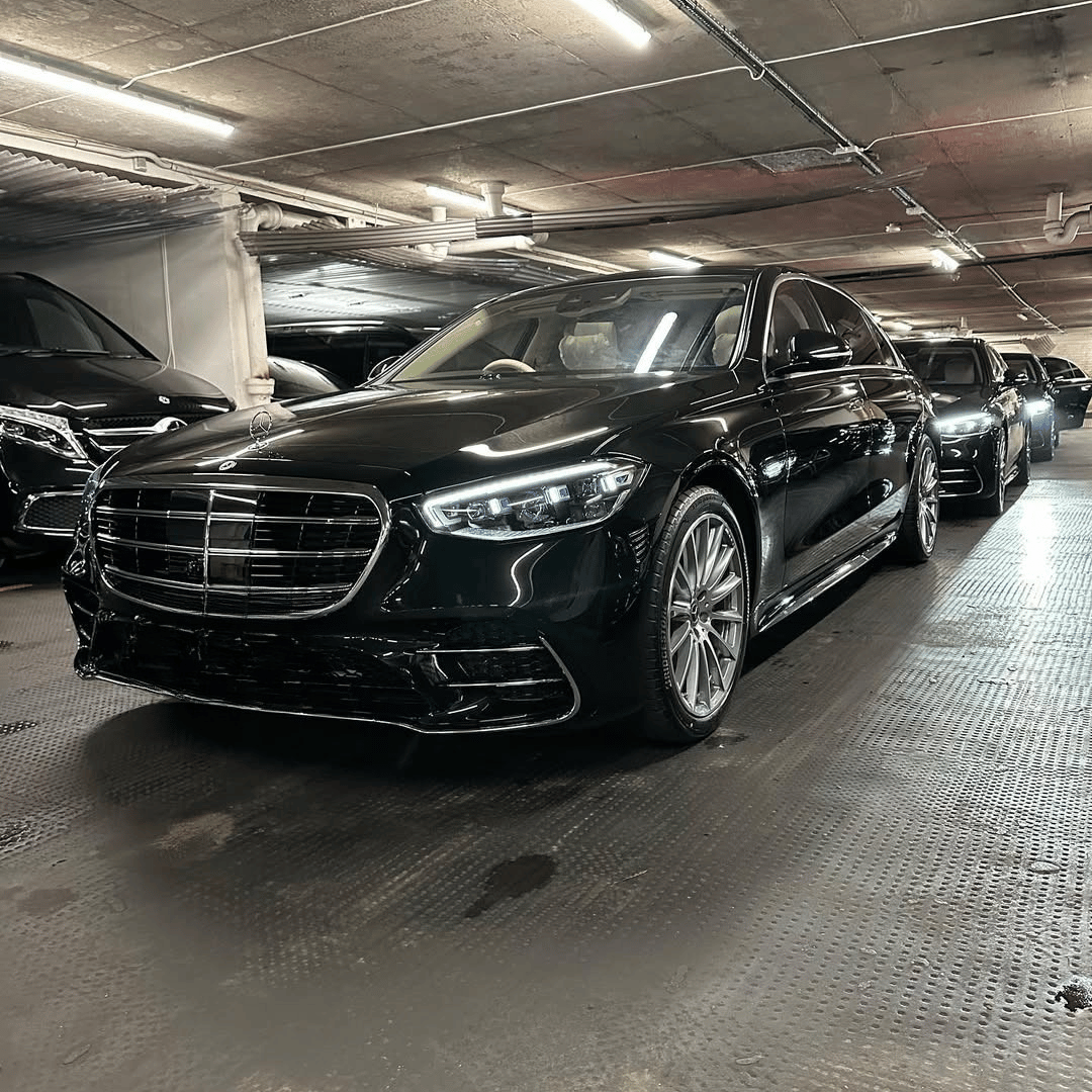 Easy and Convenient Chauffeur Service in Sydney- Black Luxe Chauffeurs