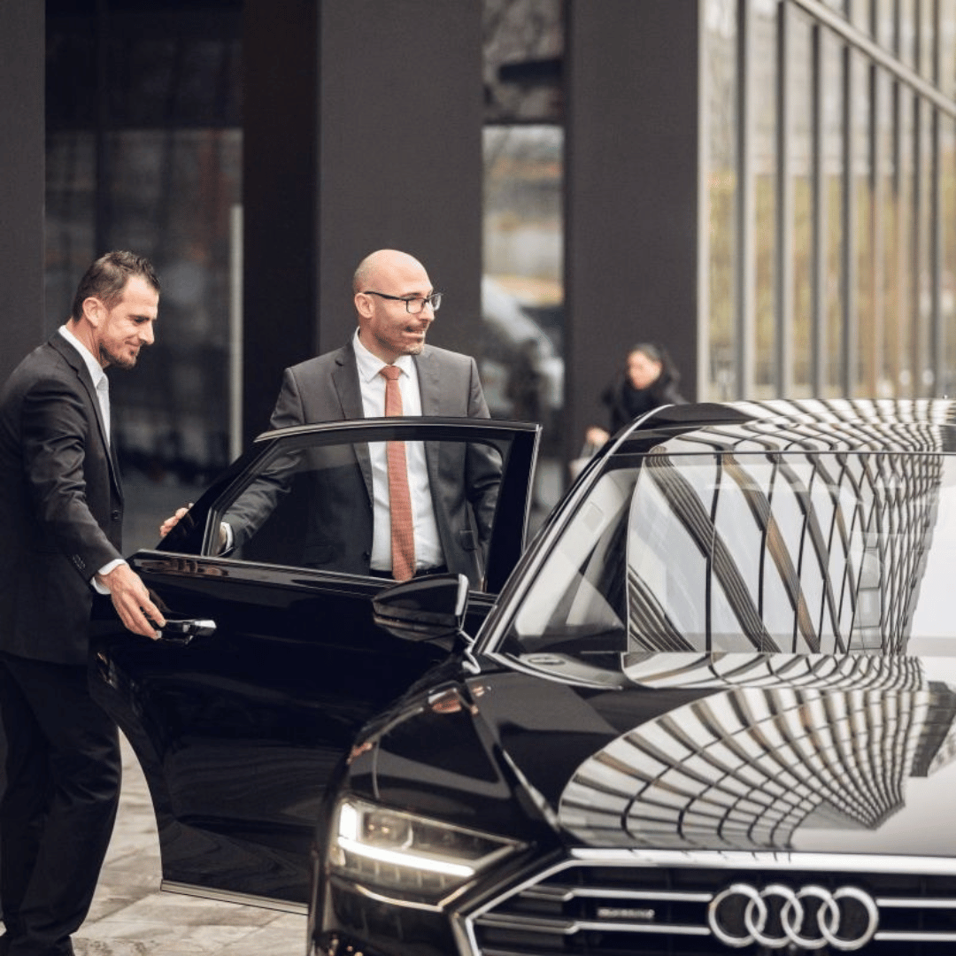 Quick Melbourne Airport Transfers - Black Luxe Chauffeurs