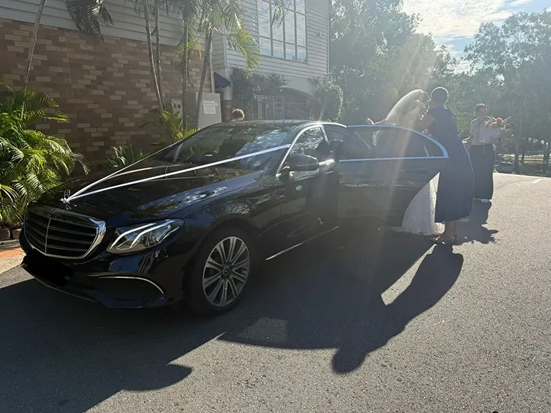 Mercedes-E-Class-800X600