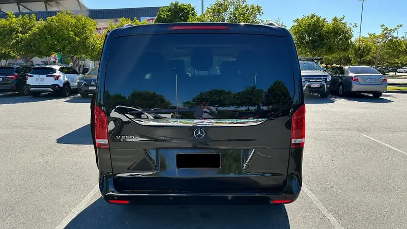 People-Mover-Chauffeur-800x450