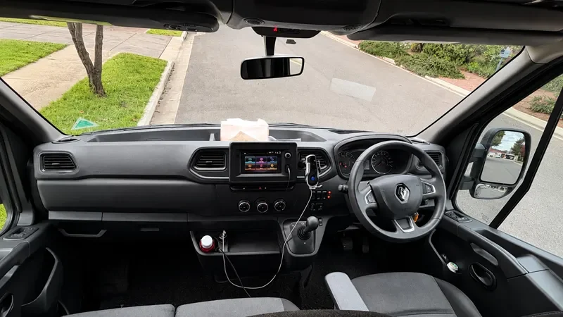 Renault Master 800x450