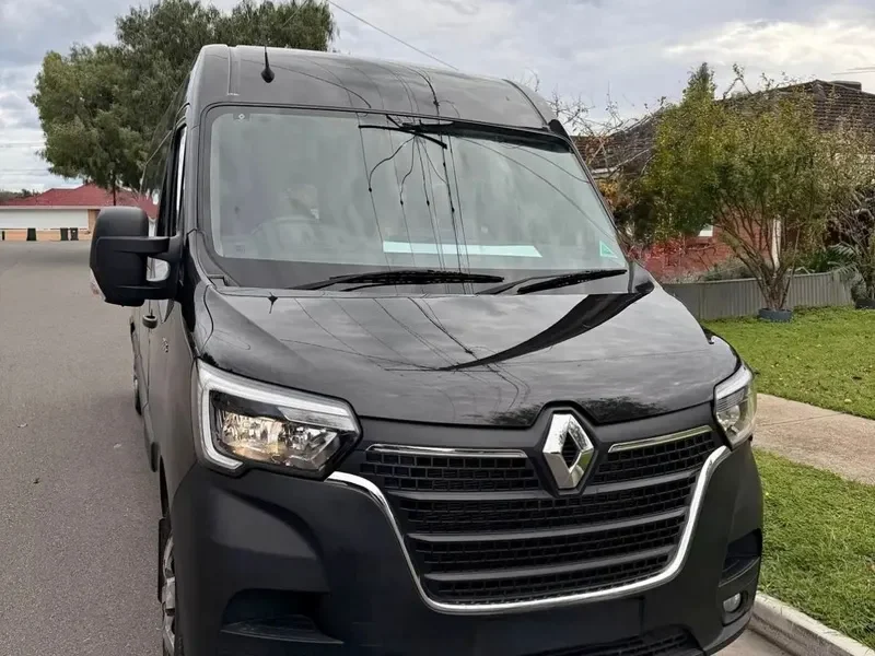 Renault Master 800x600