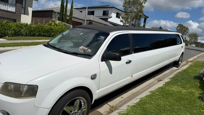 stretch-limousine-hire-800x450